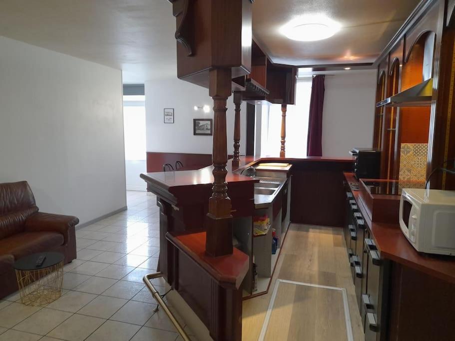 Appartement Au Bord Du Canal Montbard Buitenkant foto
